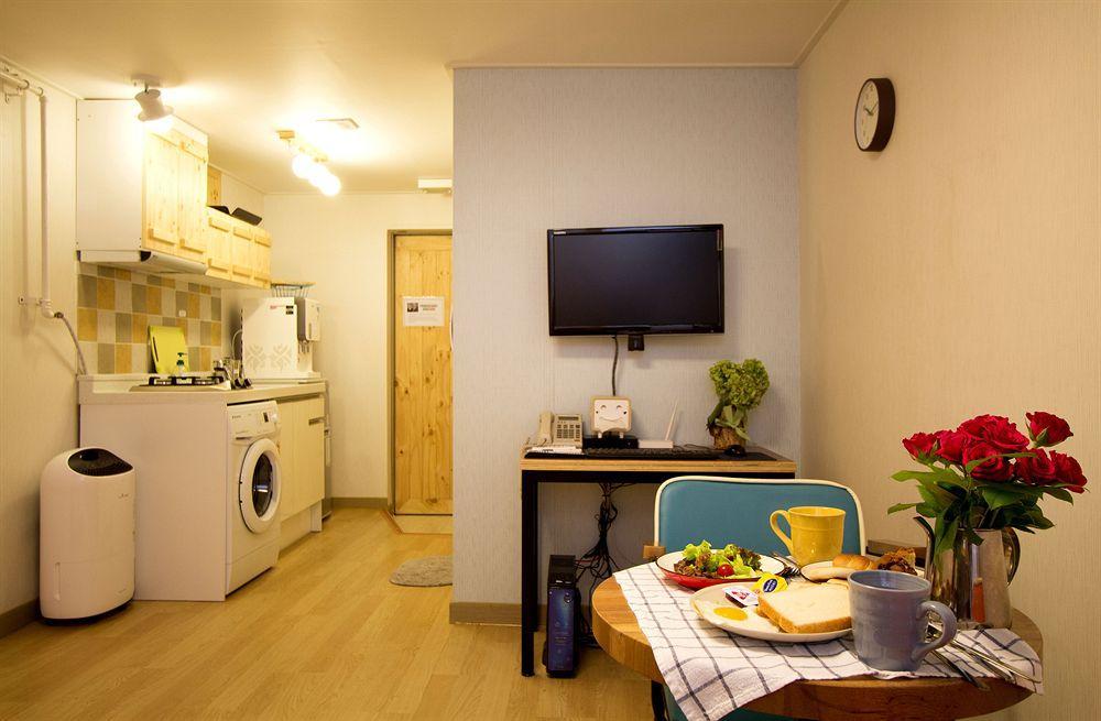 Travelers Planet Studio Type Hostel سيول المظهر الخارجي الصورة
