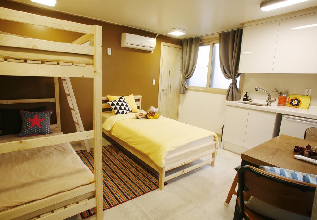Travelers Planet Studio Type Hostel سيول الغرفة الصورة