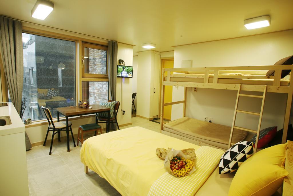 Travelers Planet Studio Type Hostel سيول الغرفة الصورة